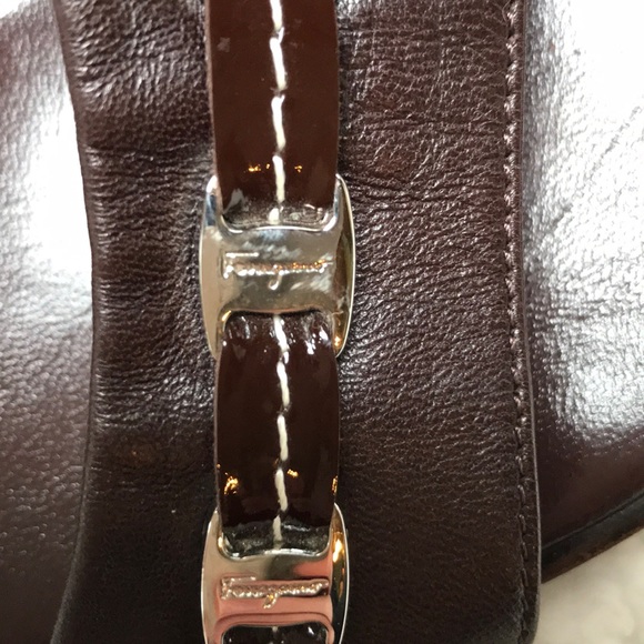 ⭐️Caterina Salvatore Ferragamo slides - Picture 6 of 6